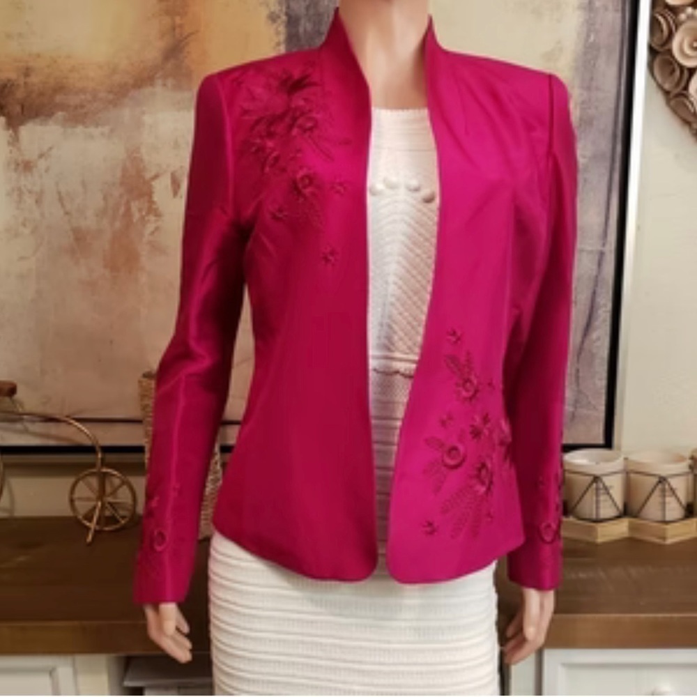 100 % Silk Peck & Peck Blazer Womens Size 2 Lined Floral Embroidery Jacket